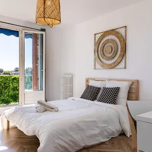 Appartement De Standing Proche Des Remparts, Avignon