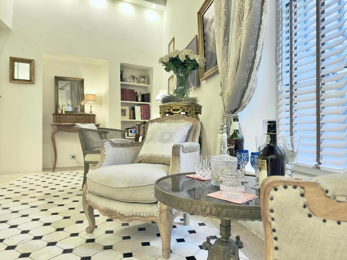 Les Anges Deluxe Avignon - Luxury Home & Exclusive Private Tours 0*,  France